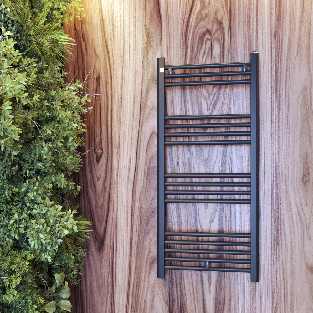 Grzejnik łazienkowy drabinkowy Puerto 50x110 cm czarny nowoczesny